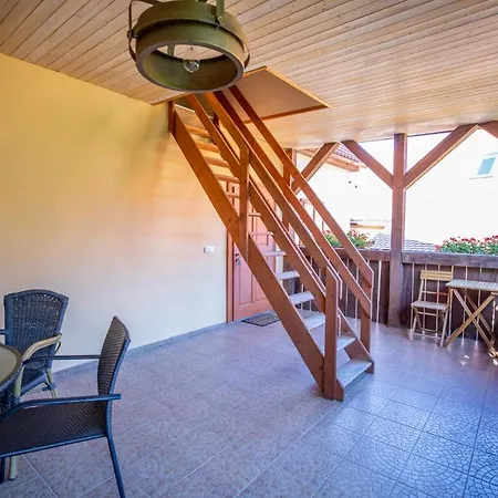 Casa Paulini Apartament Cisnădioara